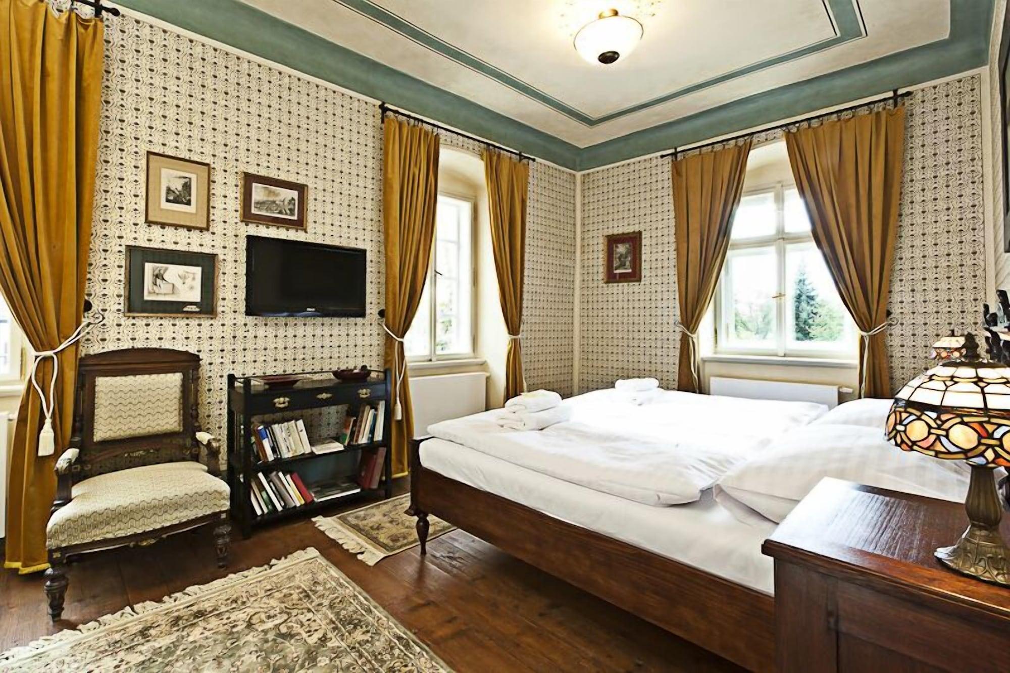 Hotel Latran Český Krumlov المظهر الخارجي الصورة