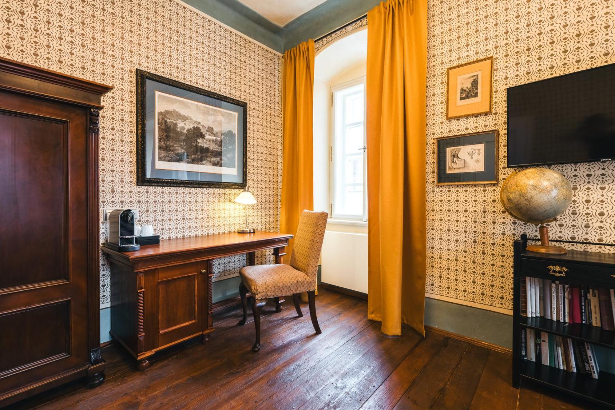 Hotel Latran Český Krumlov المظهر الخارجي الصورة