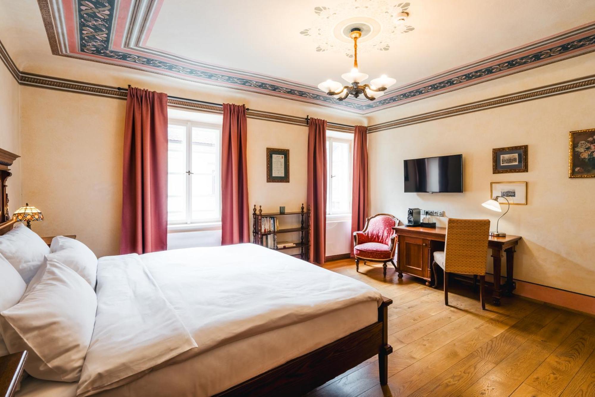 Hotel Latran Český Krumlov المظهر الخارجي الصورة