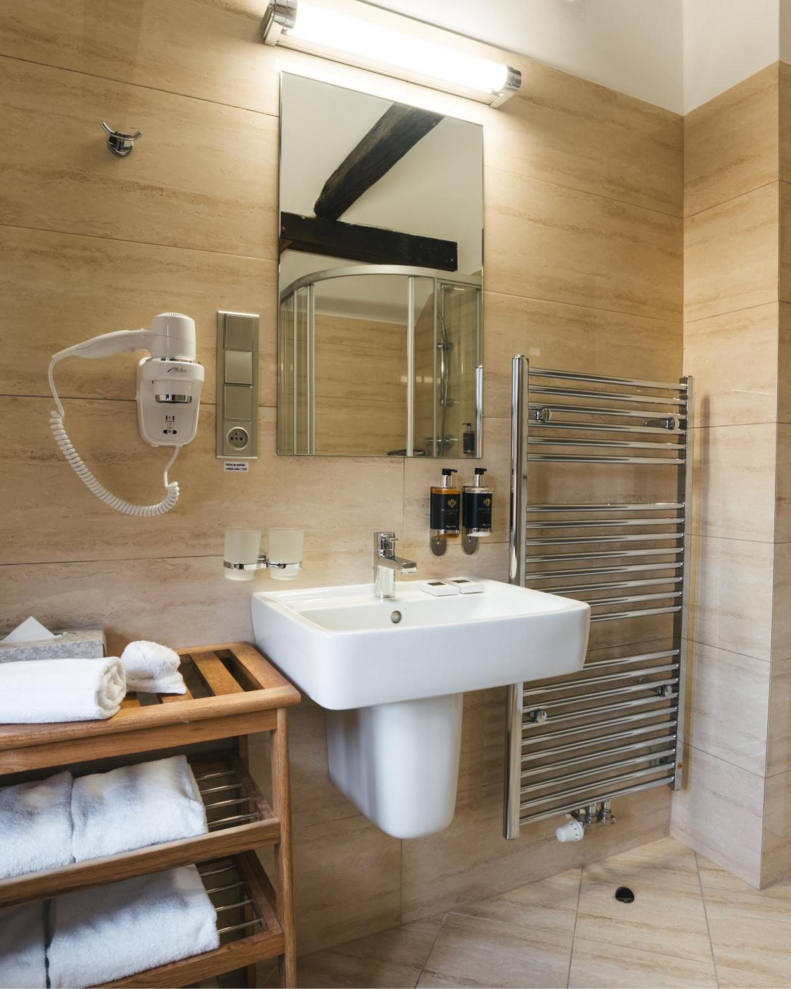 Hotel Latran Český Krumlov المظهر الخارجي الصورة
