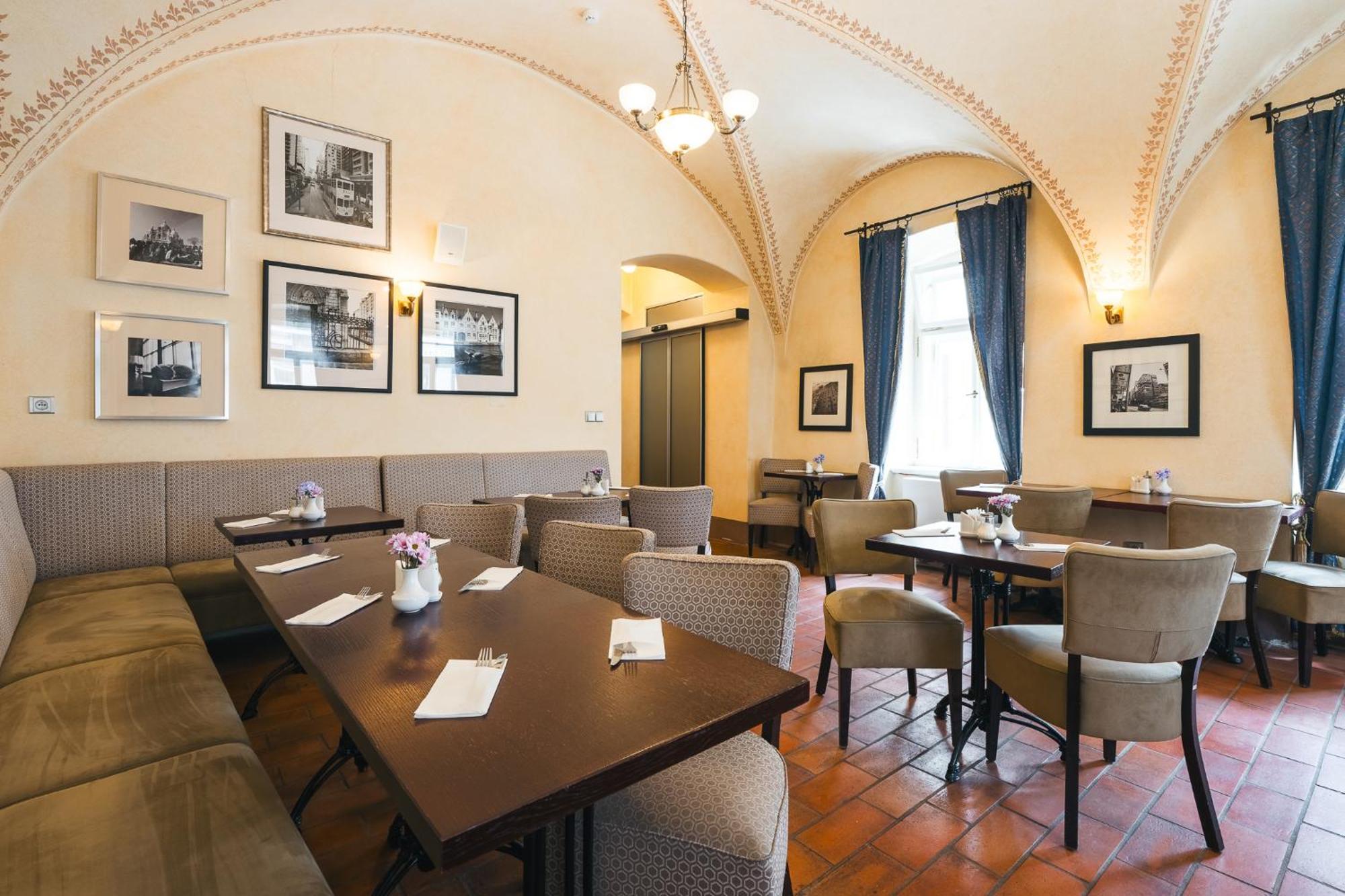 Hotel Latran Český Krumlov المظهر الخارجي الصورة